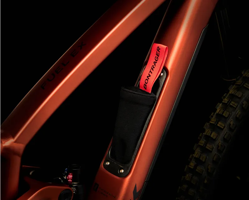 Trek Fuel EX 8 XT Gen 6 Full Suspension Mountain Bike 2024 in Matte Pennyflake-5